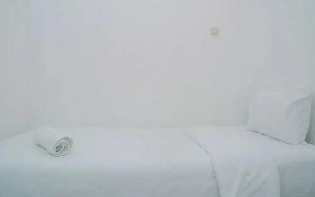 Comfy and Furnished 2BR Bassura City Apartment near Mall