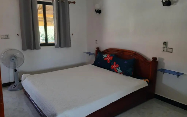 1-2pax AC room 3 including kitchen