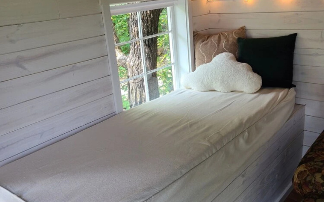 The Treetop Hideaways at Ruby Falls