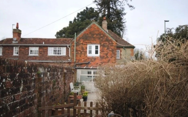 Guillards Oak, Midhurst 399980