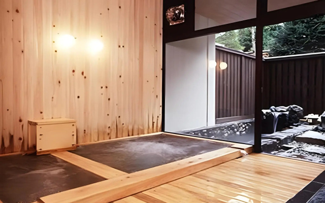 Nakadaya
