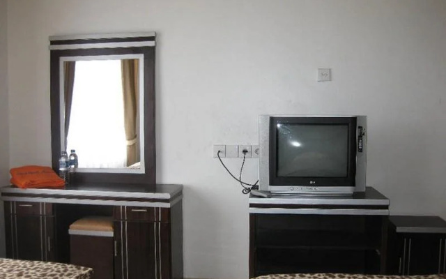Hotel Monata