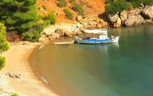 Alonissos Villas