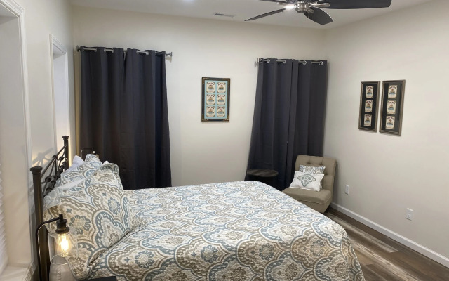 Hermann Crown Suites