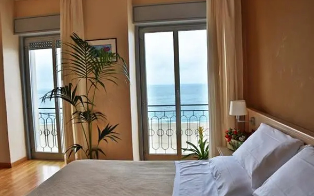 Park Philip Hotel Club