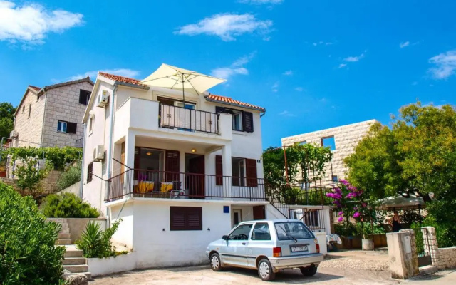 Apartments Jela - 50 m from beach