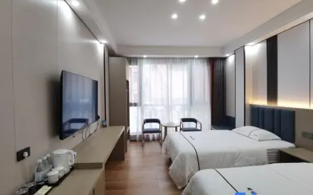 Shennongjia Tongyuan Homestay (Muyu Passenger Transport Terminal)