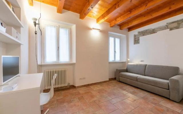 VIA 5 GIORNATE 13 - Apartment