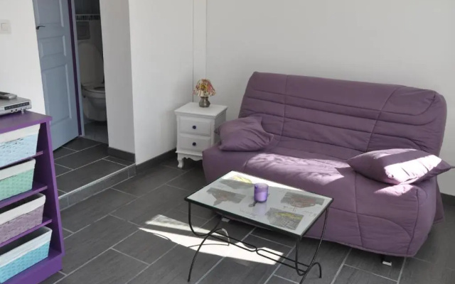 Studio indépendant dans villa avec piscine à Gap