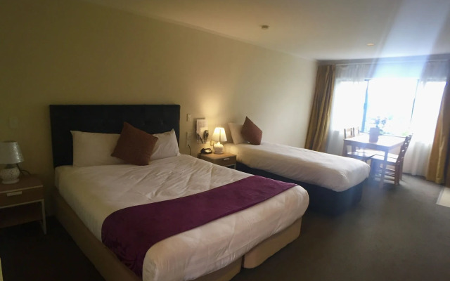Royal Park Lodge