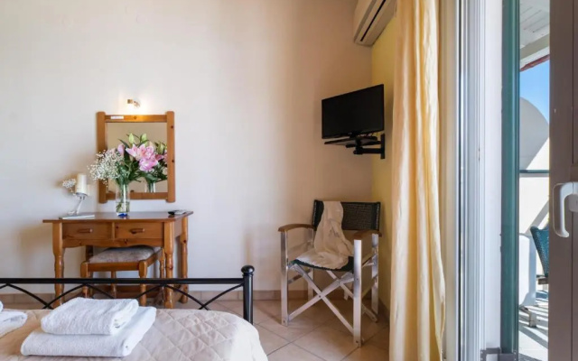 Apostolos Apartment 4