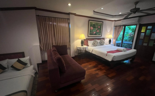 Pha Thai House