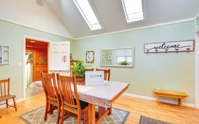 Centrally Located Retreat Near Chautauqua Lake