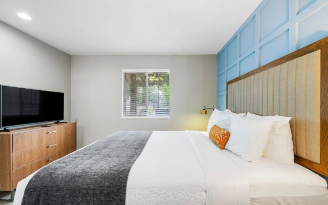 Prime Buckhead Chic Condo in Atlanta