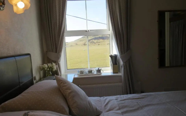 Gwrach Ynys Country Guest House