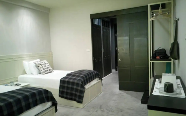 Chomm House