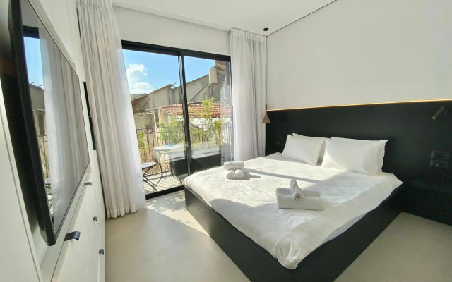 12 Shimon HaTzadik - By Beach Apartments TLV