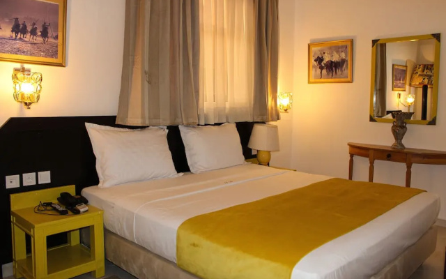 MAJOREL PEARL  Restaurant Piscine SPA