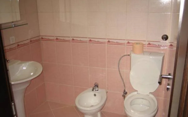 Aldi Hotel