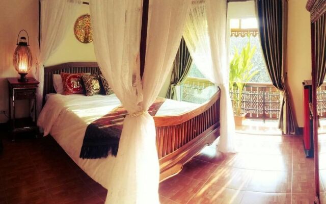 Faikham Hostel