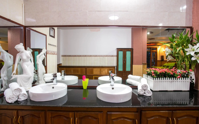 Hoa My II Hotel