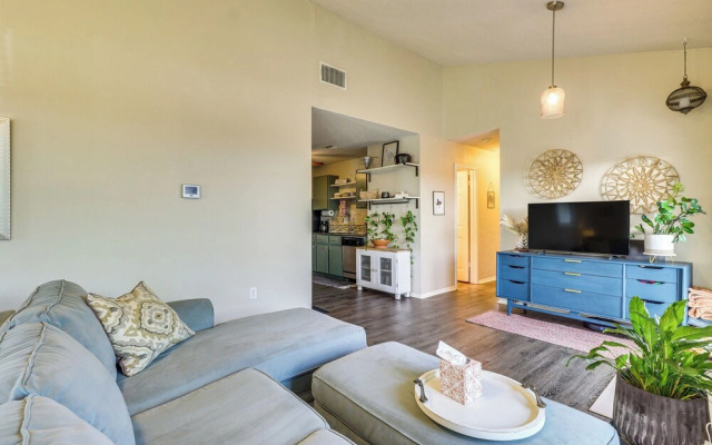 Cowboy Pool & Fenced Yard: Convenient Austin Home