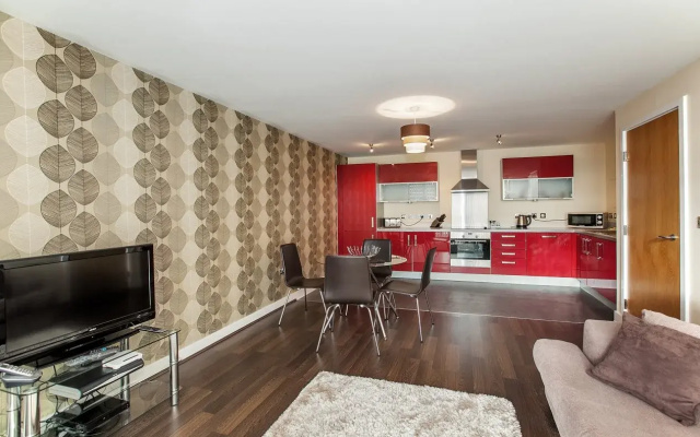 Vizion Milton Keynes by Bourdeauxs
