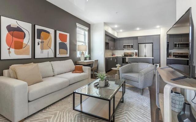Landing Apartments near Port Tampa City