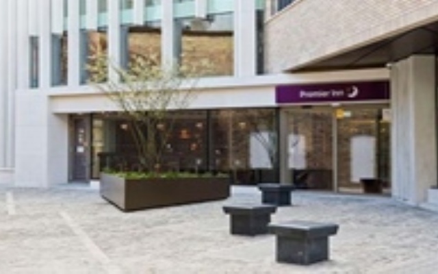 Отель Premier Inn London Southwark (High St) Великобритания, Лондон - отзывы, цены и фото номеров - забронировать отель Premier Inn London Southwark (High St) онлайн вид на фасад
