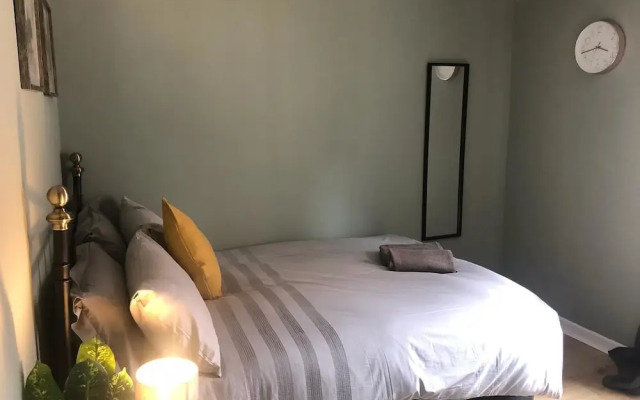 Lark Lane Rooms