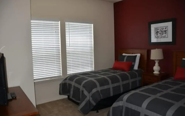 Lucaya 4 Bedrooms 3 Baths Townhome!