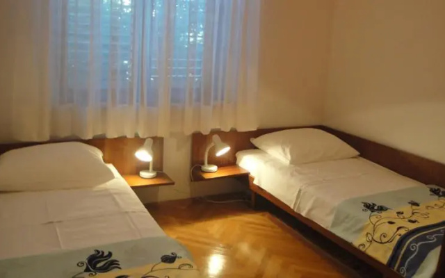 Apartments Jakov G.
