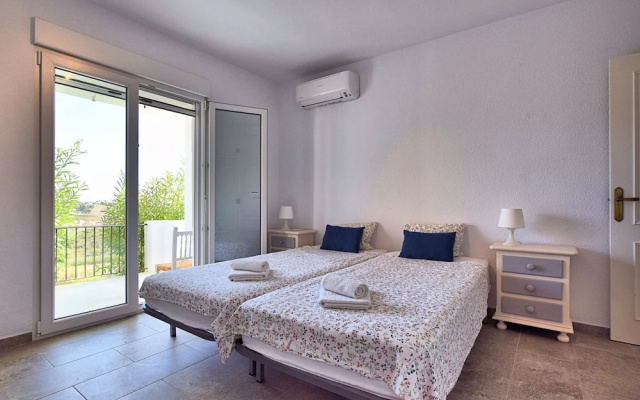Premium Holiday Home in Benajarafe with Hot Tub