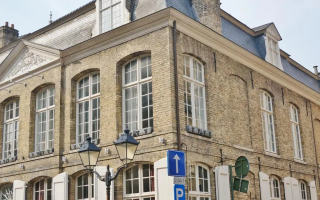 hotelImage