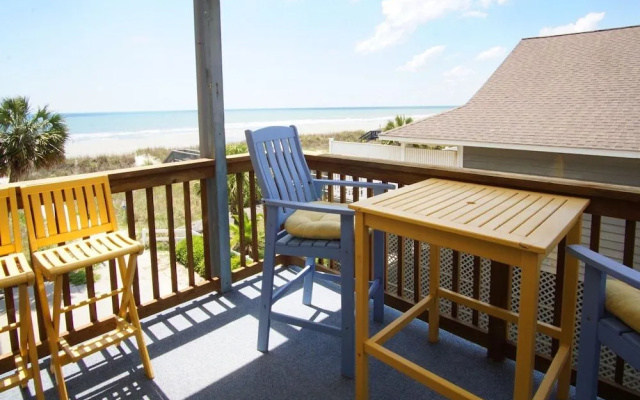 Beachmaster 201 by RedAwning