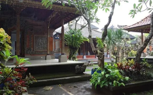 Warsas Guest House