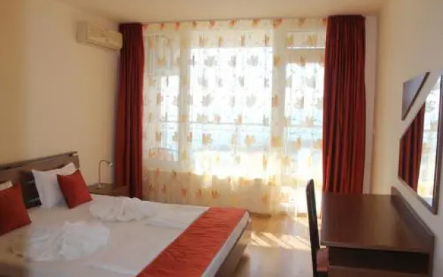 Aurelia Beach Complex