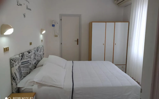 Kristalex Pet Friends Hotel
