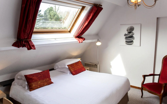 Hotel Ferme De La Raterie In Wierre Effroy France From 110