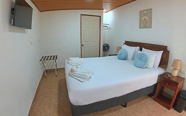 Casa Jungle Monteverde Bed & Breakfast