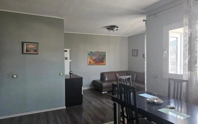 MAin Apartment