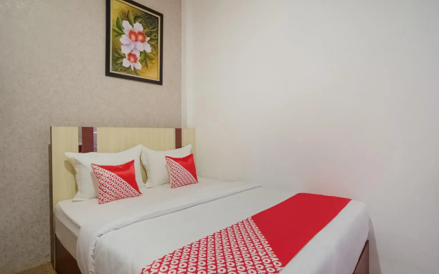OYO 3225 Alinia Guest House Syariah