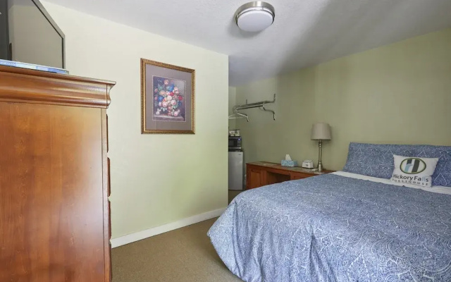 Hickory Falls Guesthouse
