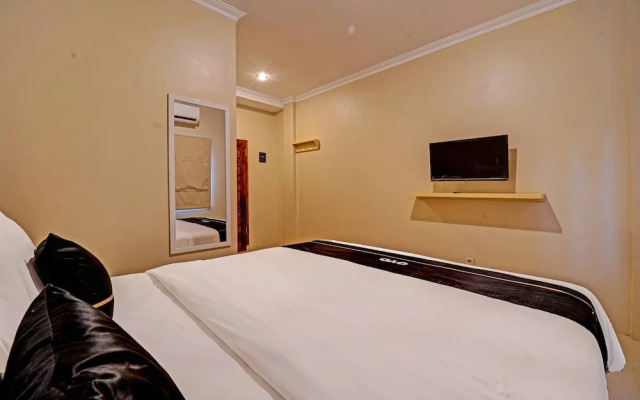 Super OYO Collection O Andono Hotel