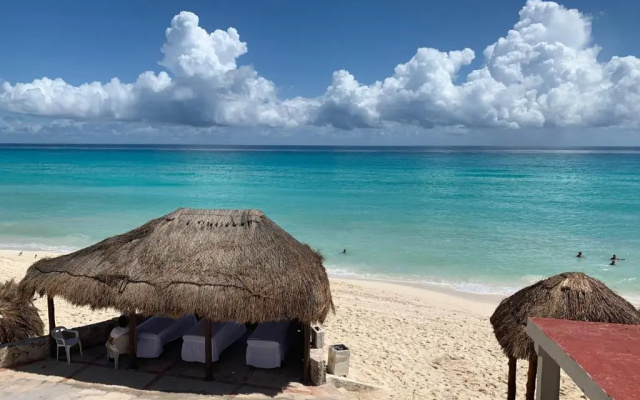 Preciosos Estudio Vista al Mar o jardín