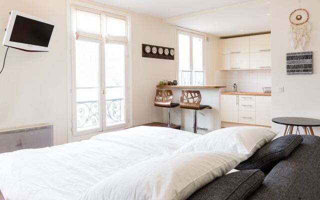 Апартаменты Studio Rue Lepic Париж комната для гостей