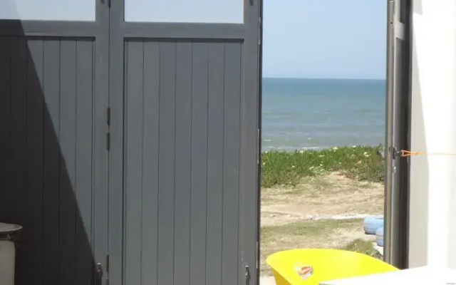 Lagide Beachside Hostel and Studios