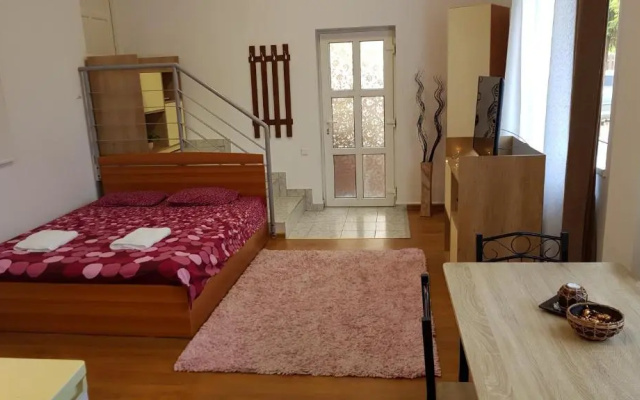 Lend one room house