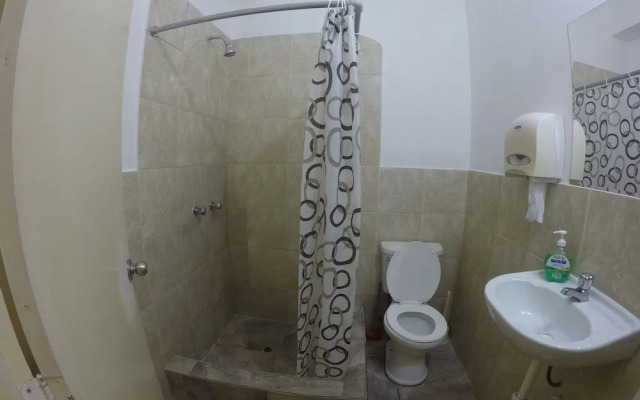 Klix HostelLima - Adults Only
