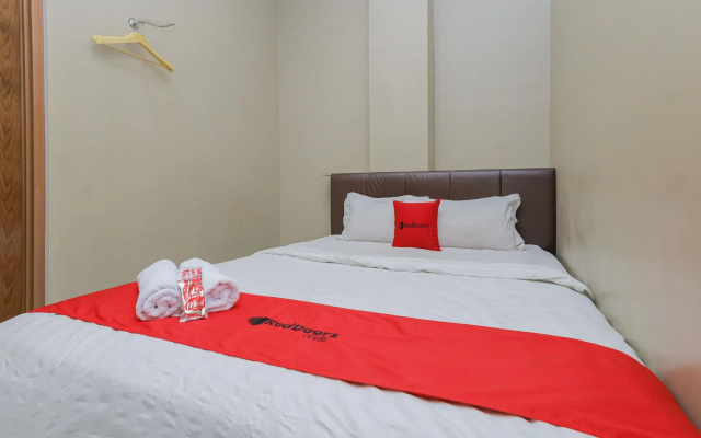 RedDoorz Near BG Junction Surabaya(RedDoorz near BG Junction Surabaya)